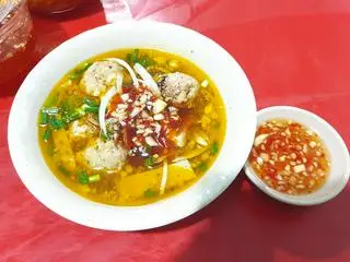 Hình ảnh Bánh Mì Xíu Mại Chén