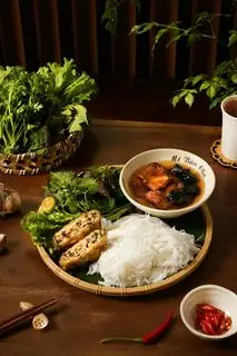 Hình ảnh Bún Chả Đặc Biệt Nem Cua Bể