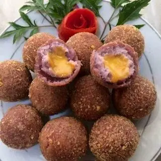 Hình ảnh Khoai môn lệ phố