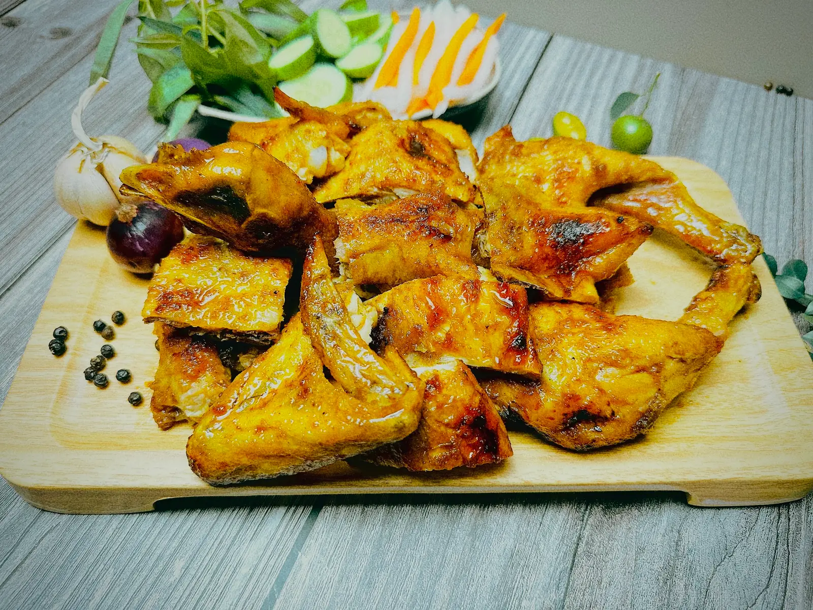Hình ảnh Combo gà quay 1/2 con [kèm 3 bánh bao] kèm Quà tuỳ chọn
