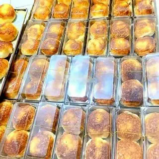 Hình ảnh Bánh ngọt nhân phô mai size nhỏ