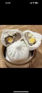 Hình ảnh Bánh bao thịt 2 trứng cút