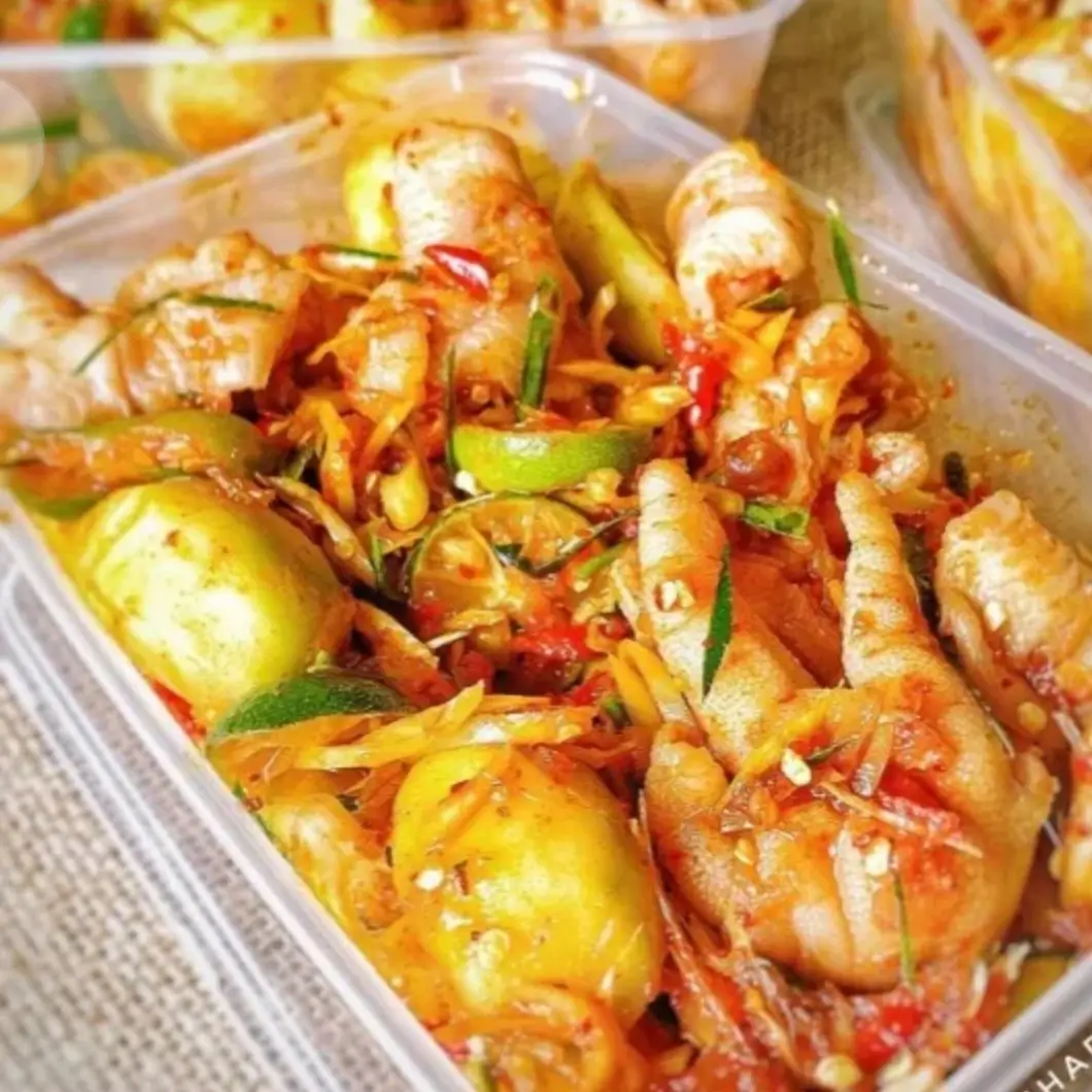 Hình ảnh Chân Gà Rút Xương Sốt Thái