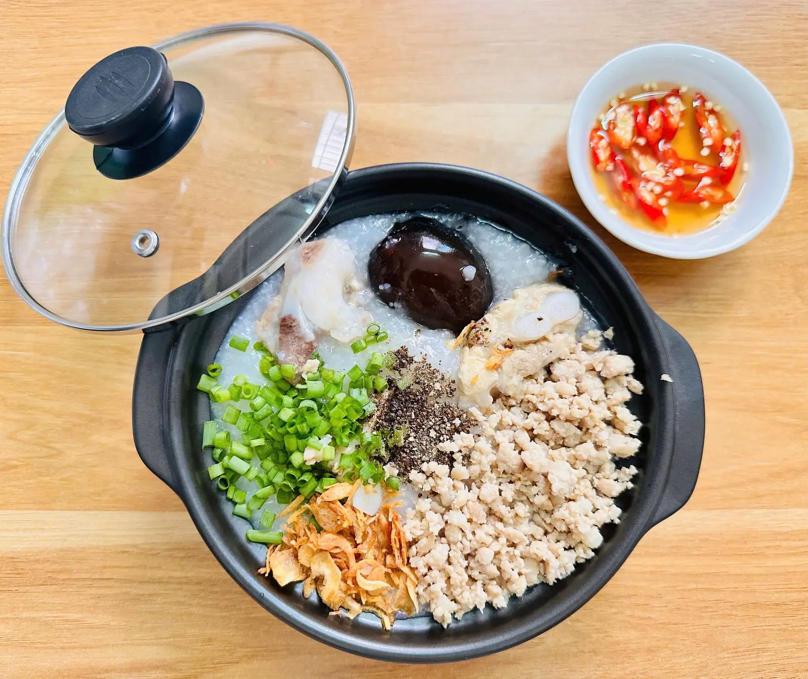 Hình ảnh cháo sườn thịt bằm bắc thảo