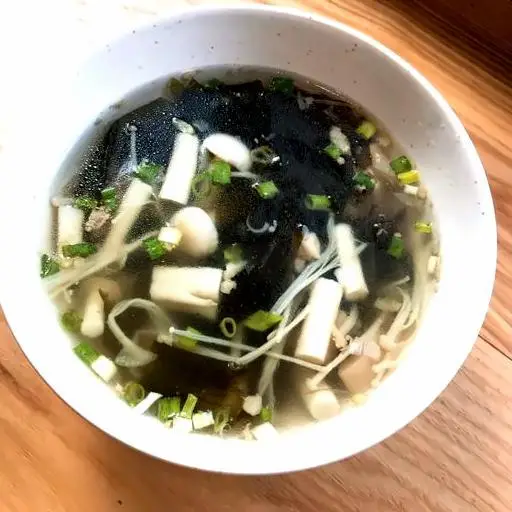 Hình ảnh Seaweed mushroom soup| Súp Nấm Hải Vị