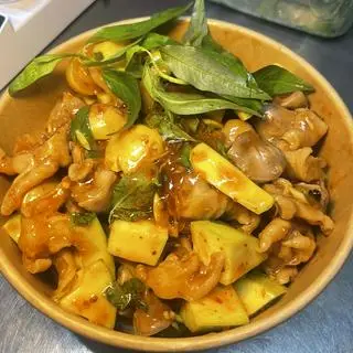 Hình ảnh Chân gà Rút xương mix mề gà sốt thái