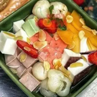 Hình ảnh Chè khúc bạch full topping