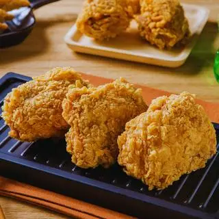 Hình ảnh Má đùi chiên mọng nước