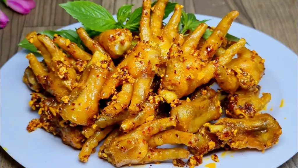 Hình ảnh 10 chân gà chiên bơ tỏi