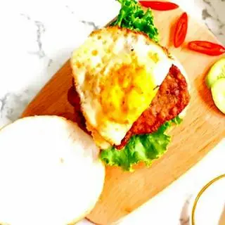 Hình ảnh Hamburger Bò Trứng