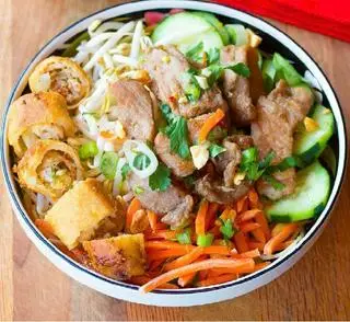 Hình ảnh Bún Đặc Biệt + Trà Chanh Hoặc Trà Tắc