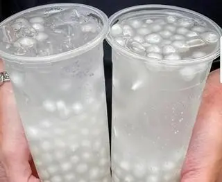 Hình ảnh Ly Nước dừa tươi + trân châu