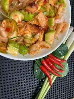 Hình ảnh Mix tá lả 4 món Chân gà trứng non gân bò bạch tuột