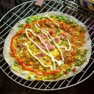 Hình ảnh Bánh Tráng Nướng Xúc Xích 