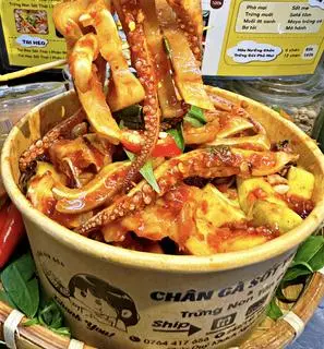 Hình ảnh Mực ống mix tai heo - phần lớn 