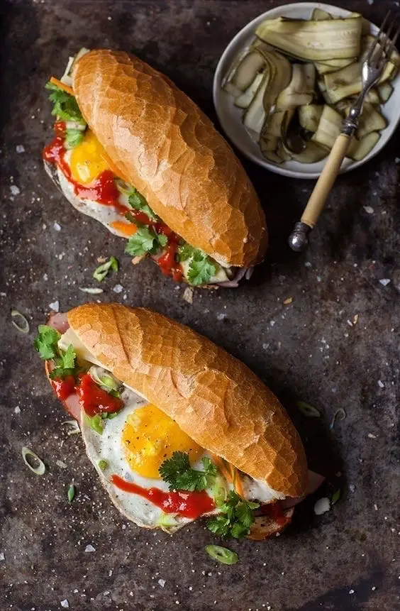 Hình ảnh Bánh Mì Chả Trứng