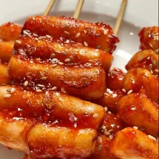 Hình ảnh bánh gạo sốt cay 