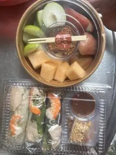 Hình ảnh Combo B(2gỏi cuốn +3trái cây)