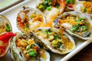 Hình ảnh Hàu nướng mỡ hành 