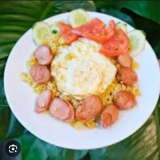 Hình ảnh Cơm chiên trứng ốp la+ xúc xích