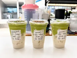 Hình ảnh Bơ già dừa non 