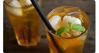 Hình ảnh trà vải thạch cá khổng lồ
