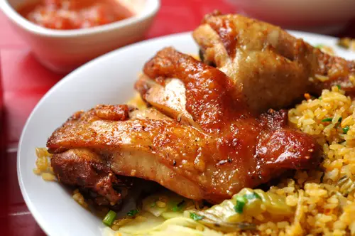 Hình ảnh Cơm rang sốt đùi gà 
