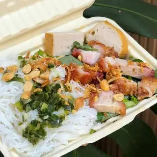 Hình ảnh Bún Heo Quay Chả Chiên