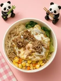 Hình ảnh Mì Trộn Trứng +thịt nằm 