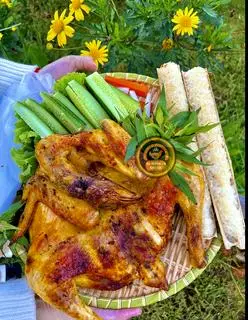 Hình ảnh Combo Gà Nướng Lu Bảo Lộc truyền thống( kèm 2 cơm lam và 5 bánh 