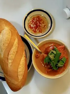 Hình ảnh Bánh mì phá lấu