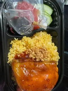 Hình ảnh CƠM GÀ SỐT SA TẾ