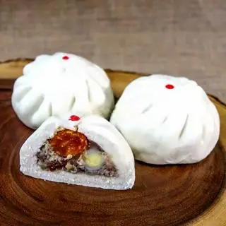Hình ảnh Bánh bao trứng muối + cút