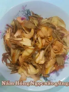 Hình ảnh Nấm hồng ngọc xào gừng