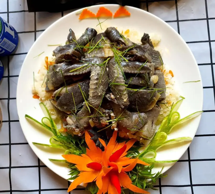 Hình ảnh Gà Đen H'Mong Tự Chọn