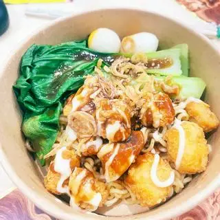 Hình ảnh Mì trộn gà viên sốt mayonaise