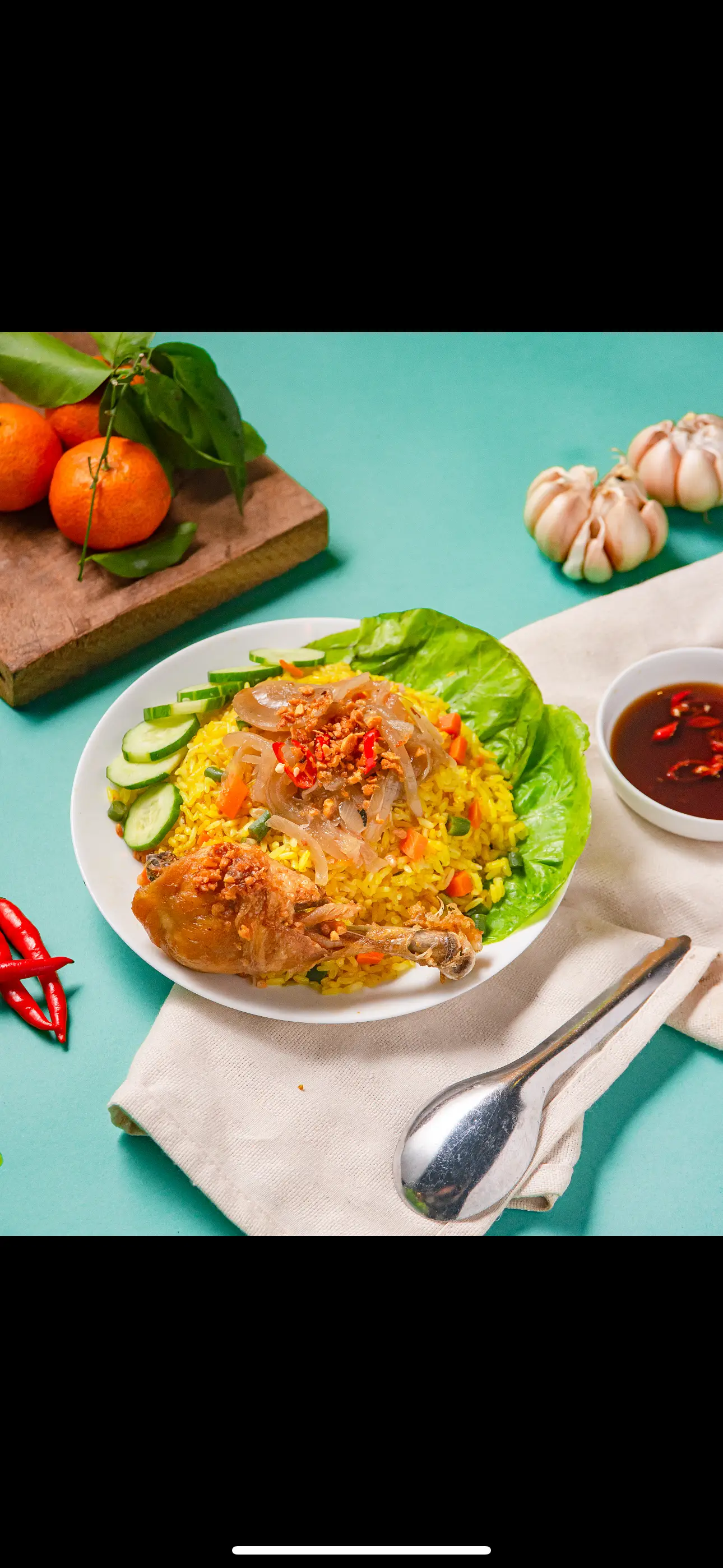 Hình ảnh Cơm gà đùi mắm tỏi