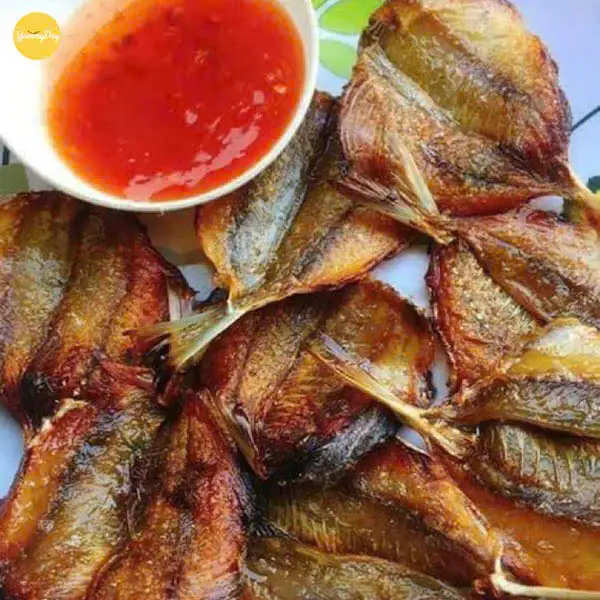 Hình ảnh 1 con Khô cá chỉ vàng nướng ghiền