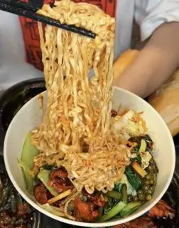 Hình ảnh Mì trộn sate - 1 ếch