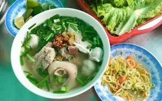Hình ảnh BÁNH CANH GIÒ HEO + BÒ VIÊN
