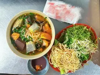 Hình ảnh Bún riêu cua - ốc