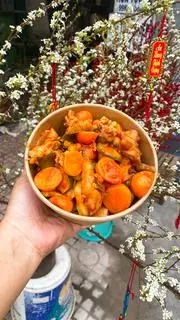 Hình ảnh Chân gà mix trứng non lòng đào