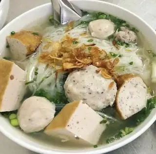 Hình ảnh Bún Mọc Chả Lụa Chả Chiên 