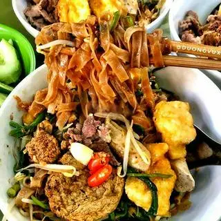 Hình ảnh Bánh Đa Trộn Riêu Cua Bò Giò Đậu