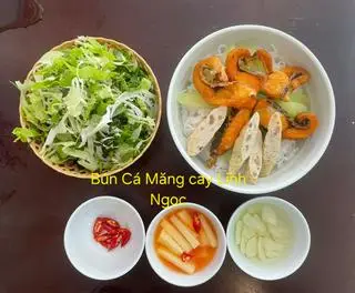 Hình ảnh bánh đa cá + giò tai