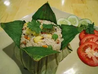 Hình ảnh Cơm lá sen( Fried Rice in Lotus Leaf) 