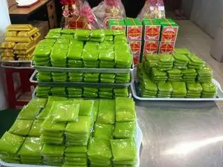 Hình ảnh Bánh cốm Mễ Trì mộc 100%