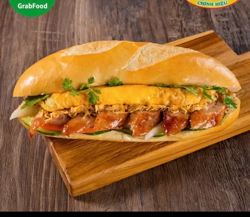 Hình ảnh Bánh mì nem nướng - trứng - best seller