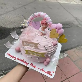 Hình ảnh bánh công chúa 16 cm hình tròn ( 6-7 người ăn)