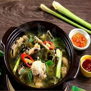 Hình ảnh Lẩu Gà Lá Giang Nhỏ